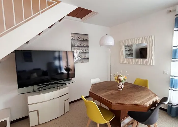 Near Shops Le Lavandou