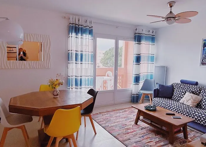 Near Shops Lägenhet Le Lavandou