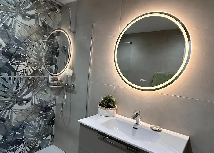 Near Shops Lägenhet *